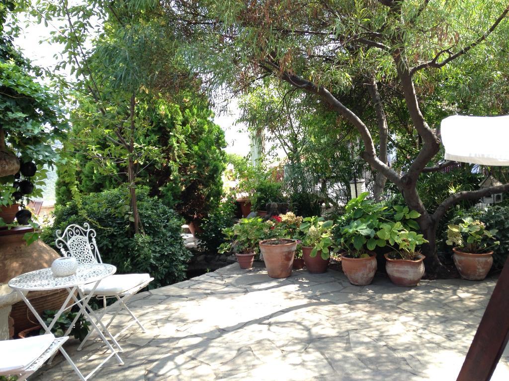 Manici Kasri Hotel Kucukkuyu Exterior photo