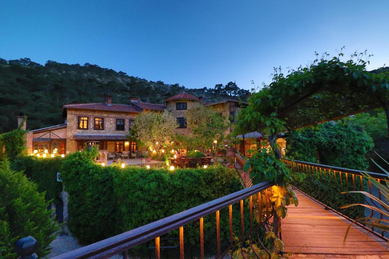 Manici Kasri Hotel Kucukkuyu Exterior photo